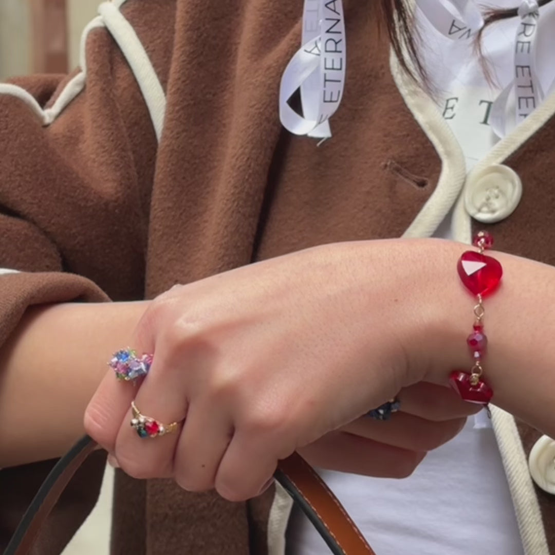 This video shows how the Handmade January Birthstone Heart Bracelet looks like on daily basis. 